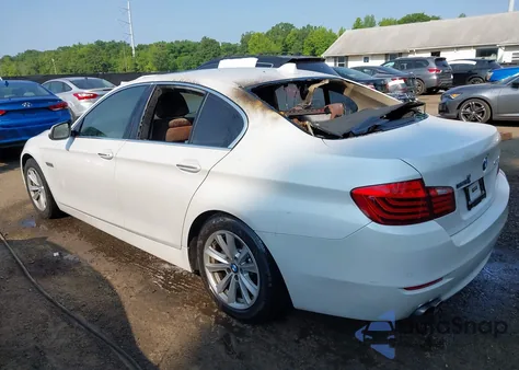 2016 BMW 528I z USA, uszkodzony, nr VIN WBA5A5C51GG352686